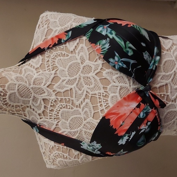 COCOSHIP Retro 50's Floral Halter Bikini Top - Picture 2 of 11